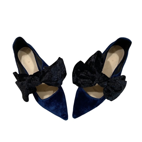 Zara Woman Velvet Big Bow Pointed Toe Flat, Blue and Black, 37 - Picture 1 of 5